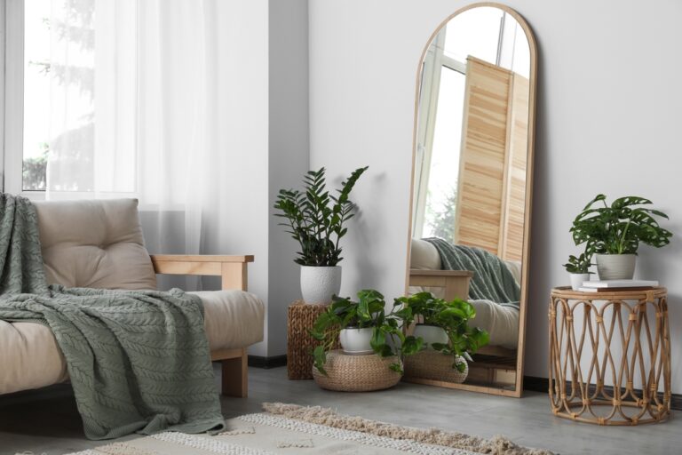 Statement Mirrors: Reflecting Style and Elegance Statement Mirrors Reflecting Style and Elegance