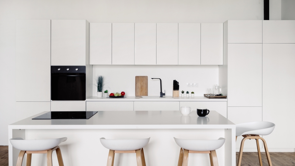 The Allure of the Classic White Kitchen