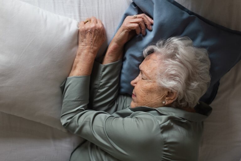 The Role of Sleep in Aging: Understanding Sleep Patterns in Seniors The Role of Sleep in Aging Understanding Sleep Patterns in Seniors