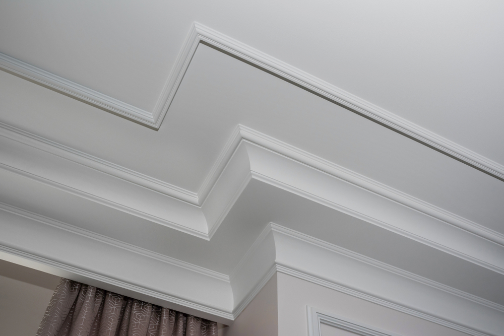 The Sophistication of Crown Molding and Wainscoting